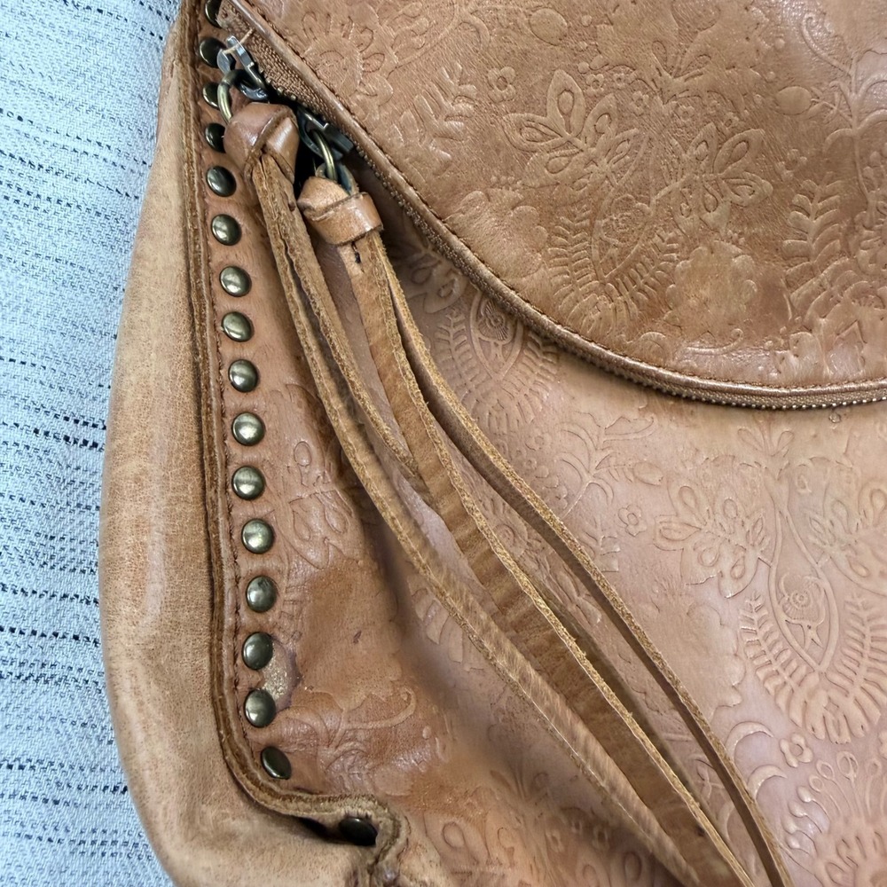 The Sak Silverlake Tan Leather Embossed Foldover Crossbody Bag Boho Western - Picture 4 of 14